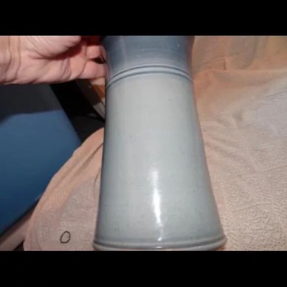 James Brooke Studio Pottery Vase 9” - Picture 6 of 7